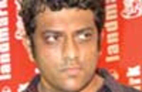 Angry crowd brings Barfi shoot to a halt