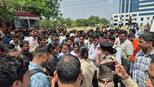 Haryana notifies 35% minimum wage hike, faces backlash from industries