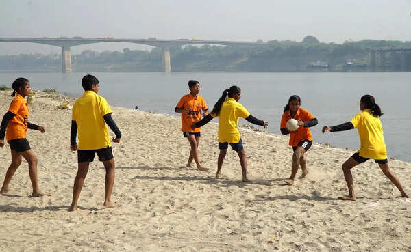 Vikas Inter College wins Women’s Beach Handball Tourney