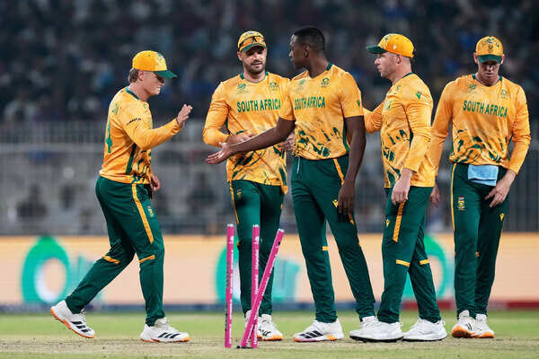 ‘South Africa are the stupidest team’: Former England captain’s explosive remark