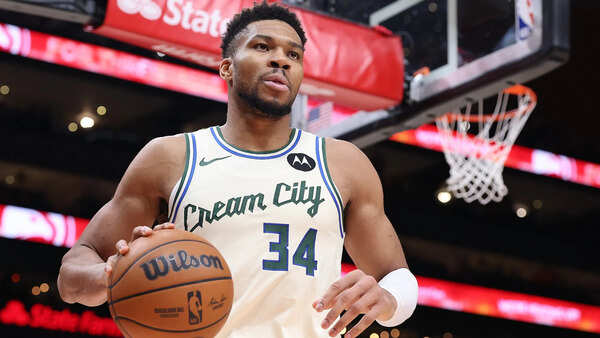 Is Giannis Antetokounmpo playing tonight vs the Chicago Bulls? Latest update on the Milwaukee Bucks star's injury report (February 3, 2026)