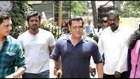 2019 Lok Sabha polls: Bollywood stars come out to vote for Phase 4 elections in Mumbai 