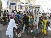 With diesel crossing Rs 100/l, industries, traders worry over ripple effects