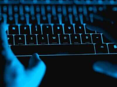 Several cops become victims of cyber crime