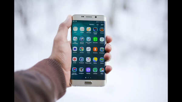 Government issues high-risk warning to Samsung users against compromised security, cyber attack
