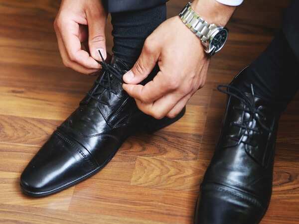 Black formal shoes for men for an impeccable style
