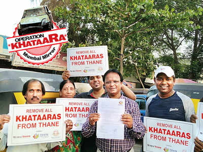 Thane steps out to oust khataaras, members of Citizens Foundation submits pictures of 15 abandoned vehicles to cops