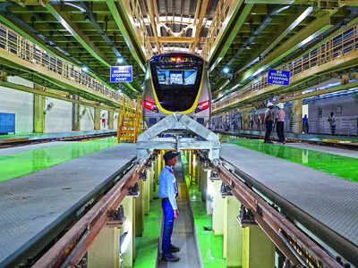 Your 6-coach metro train has arrived at station