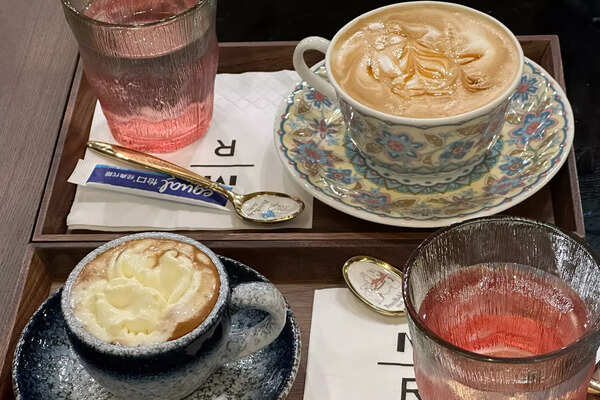 North Korea's Glossy New Surface: Apps, beaches and a fake Starbucks