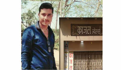 Salesman steals ornaments worth Rs 1.3 crore from jewellery shop in Sion Koliwada, flees with footage of his crime