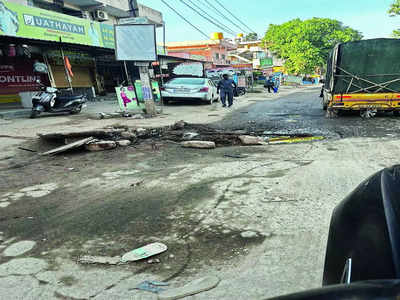 Traffic signals on hold, roads remain broken