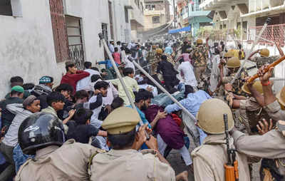 Uttar Pradesh: 15 people detained so far in Prayagraj for stone pelting
