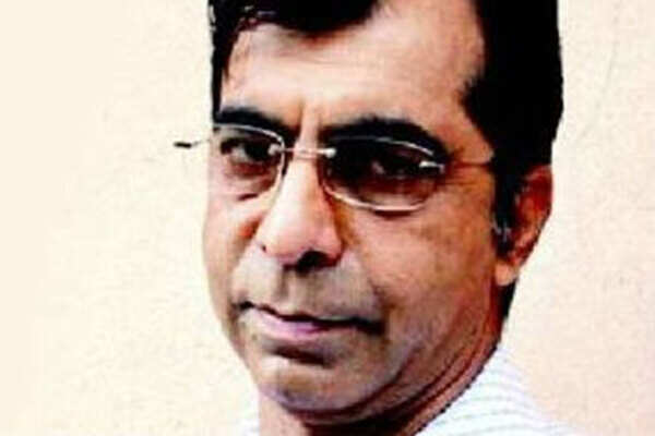 Help trickles in for<i> </i>Shrivallabh<i> </i>Vyas