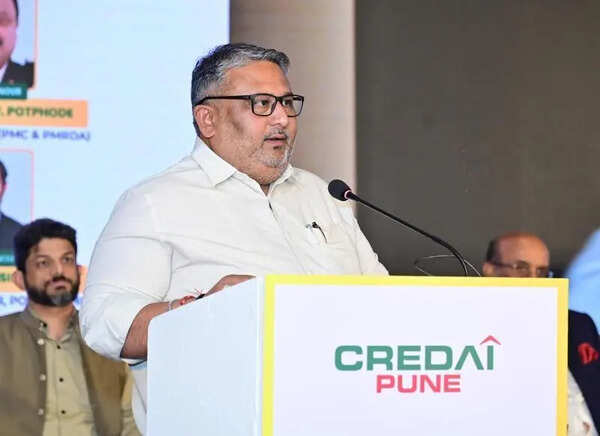 Labour minister urges developers to register workers under welfare scheme