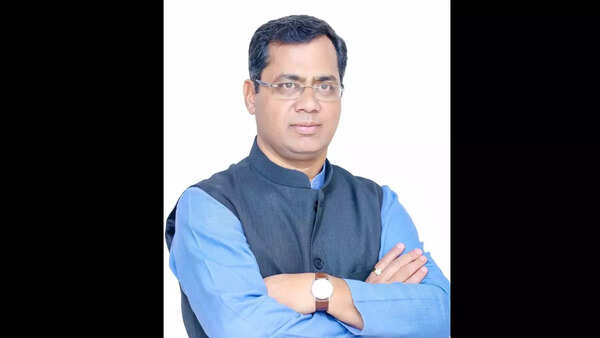 Will advocate for jobs in both govt & pvt sectors if elected: Cong’s Prakash Joshi