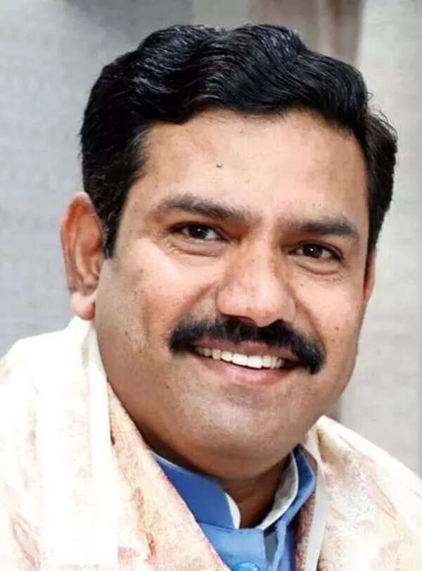 BJP state prez Vijayendra targets Cong, seeks support for Davanagere South bypoll