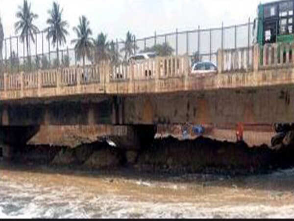 No trucks to ply on shaky Varthur bridge for a month