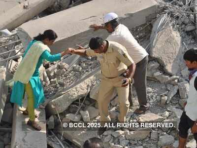 Mumbai: Two injured as portion of building collapses in Ghatkopar