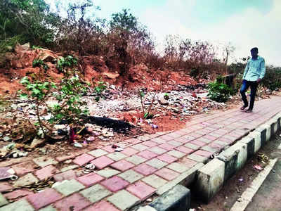 Pavements and vacant land made dumpsites