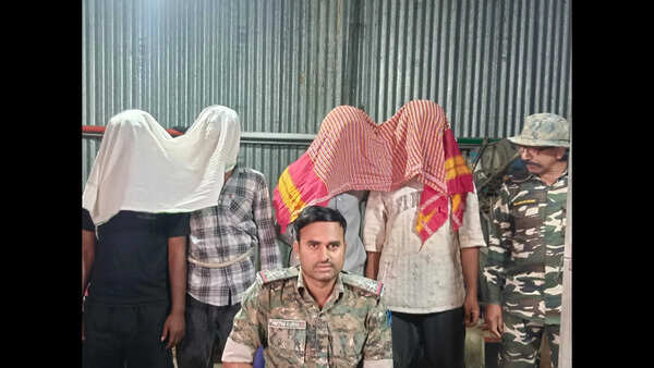 Operation against crime spree: 47 criminals arrested in Hazaribag; police conduct extensive raids across district, recovering stolen goods