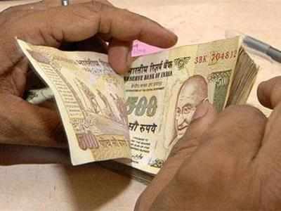 NRIs need to show old notes to Customs at airport