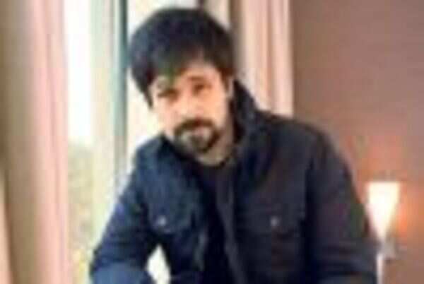 Boo! Emraan is spooked!