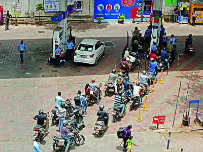 Petrol pump dealers to halt purchase today