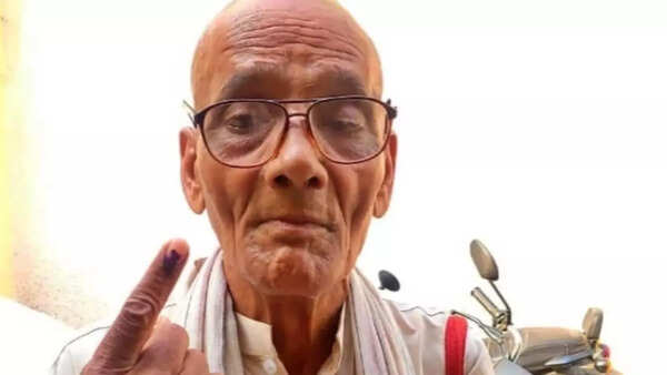 Man gets news of brother’s death, but casts vote before heading to funeral