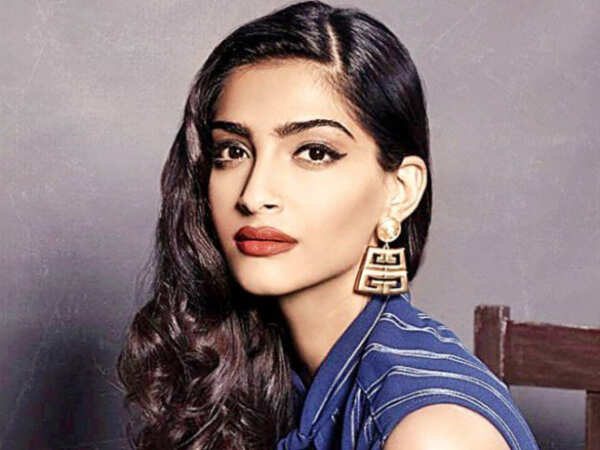 'Veere Di Wedding' actor Sonam Kapoor Ahuja: "Kareena Kapoor deserves a team that waits for her",