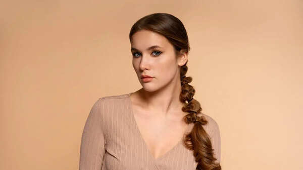 Hair Flyaway Sticks Every Woman Needs in Her Handbag