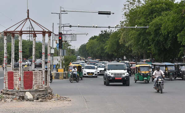 Metro, flyover, road & underpass: 4-level traffic for Bakhtawar Chowk in Gurgaon?