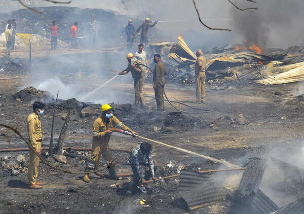 Ghaziabad slum fire chokes to death seven dogs in adjacent shelter