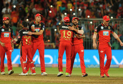 Highlights RCB vs SRH: AB De Villiers, Moeen Ali keep Royal Challengers Bangalore's play-off hopes alive