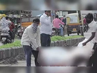Shocking! Dead body falls from an ambulance in Ahmednagar