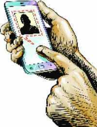 Fake Instagram account used to target Gurgaon youth & extort money, FIR filed