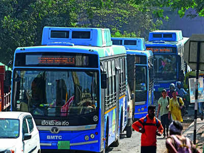 New bus stop for daily commuters