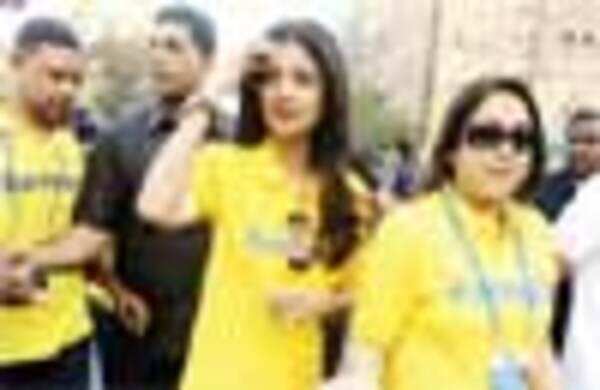 Bollywood at Mumbai Marathon