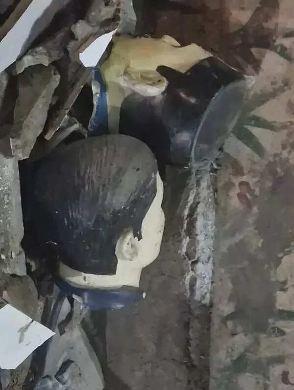 Kakori martyrs’ statues bulldozed in Shahjahanpur, sparks political outrage