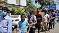 Navi Mumbai: Migrant workers undergo medical checkup before submitting travel forms 