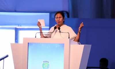 Mamata Banerjee: Suresh Prabhu is earnest but government neglecting Railways