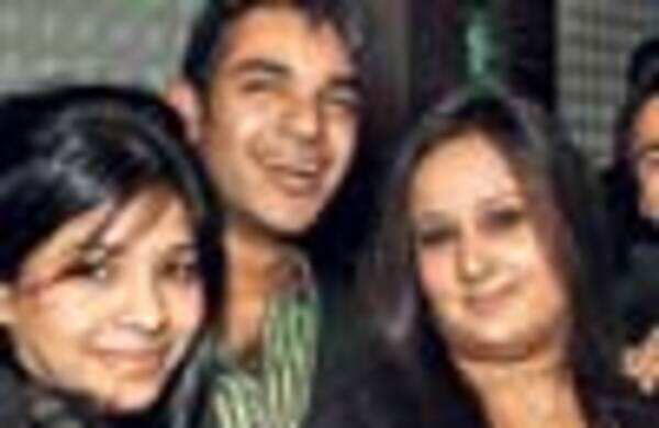 Delhiites welcome new year with a bang