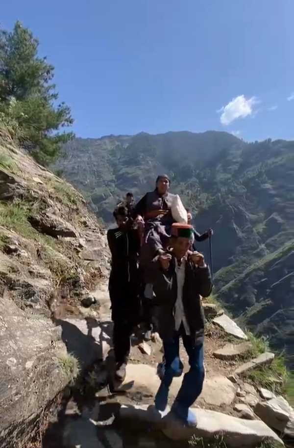 No road access, ailing woman carried 11km on palanquin in Uttarkashi