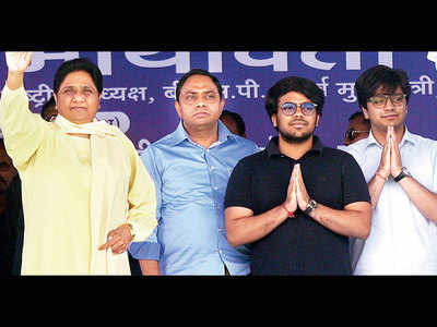 Mayawati appoints brother, nephew to key party posts
