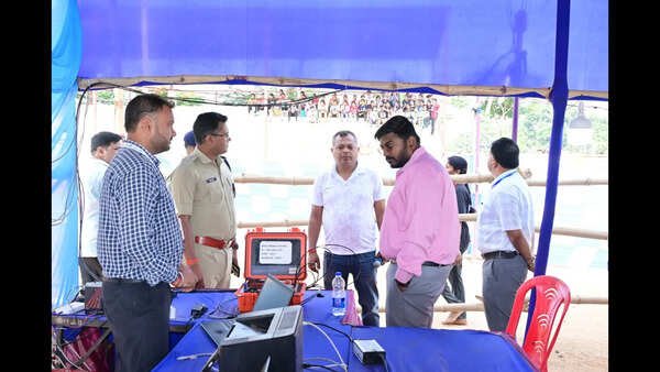 Chatra DC reviews home guard recruitment drive