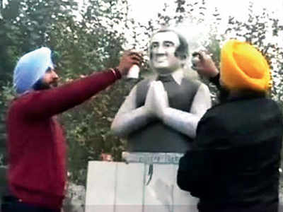 Rajiv Gandhi’s statue vandalised
