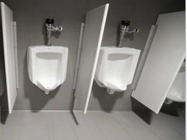 Forum asks railways to pay Rs 15,000 for toilet without water
