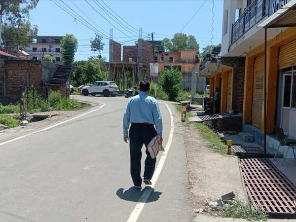 Himachal Pradesh: ‘Labour class suffers in lockdown relaxation with no public transport’