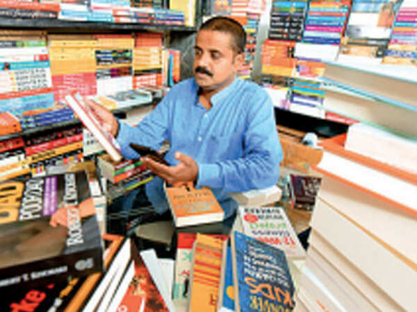 Booksellers in Pune struggle to stay afloat amid Covid-19