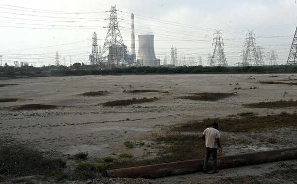 Fly ash continues to haunt Ennore residents