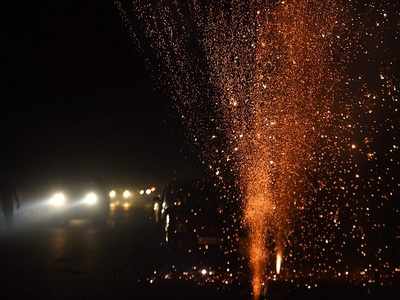 Mumbai Police register first case for flouting Supreme Court's order on bursting firecrackers